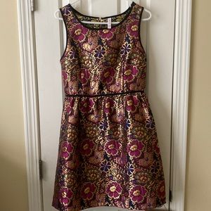 Medium Cocktail Dress. Hits right above the knee. Only worn once!